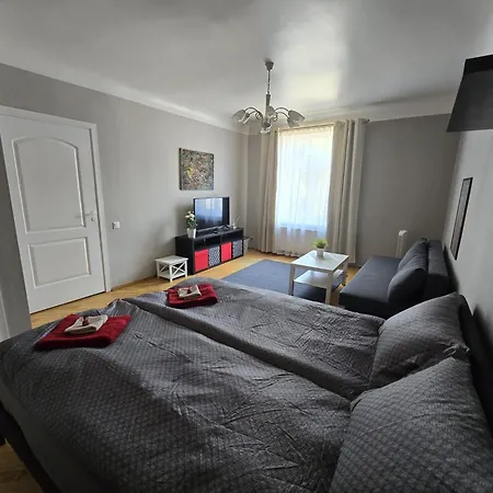 Cultural Center, Up To 4ppl, Self Check-in Apartman Riga